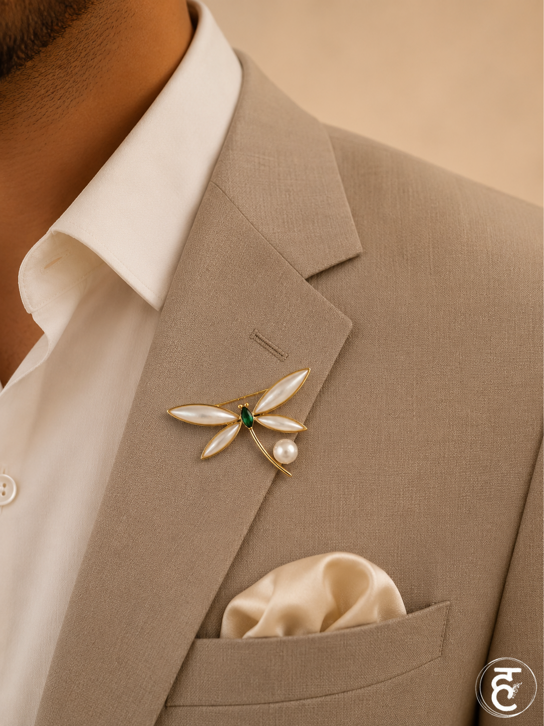 Dragonfly Grace Brooch