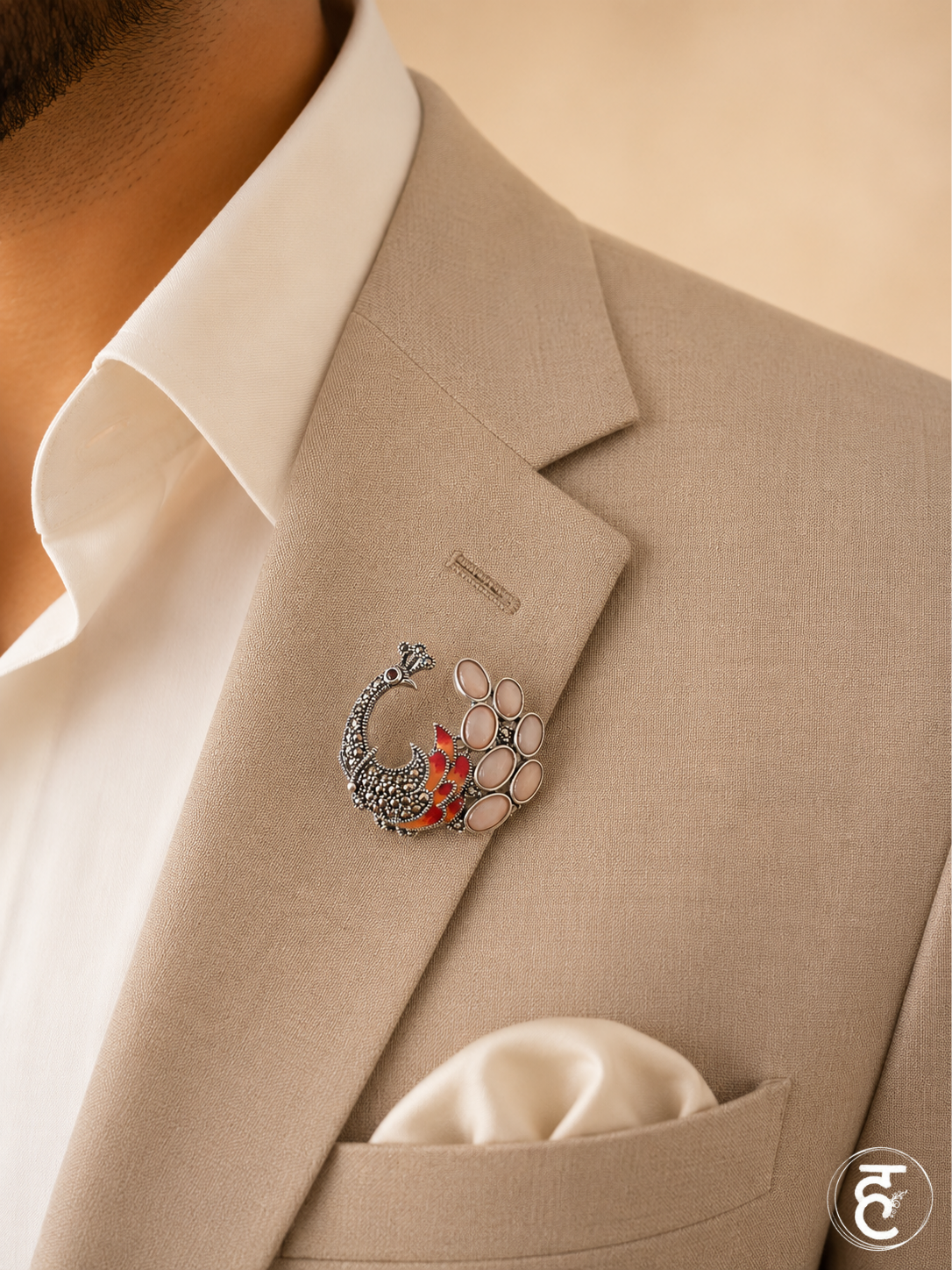 Mayura Grace Brooch