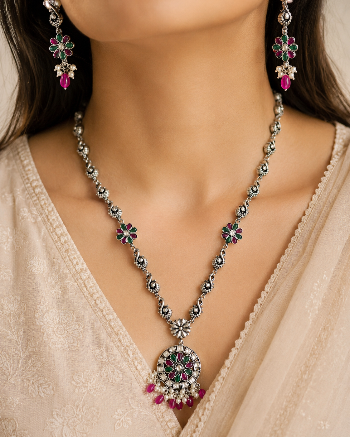 Gulnaar Necklace Set