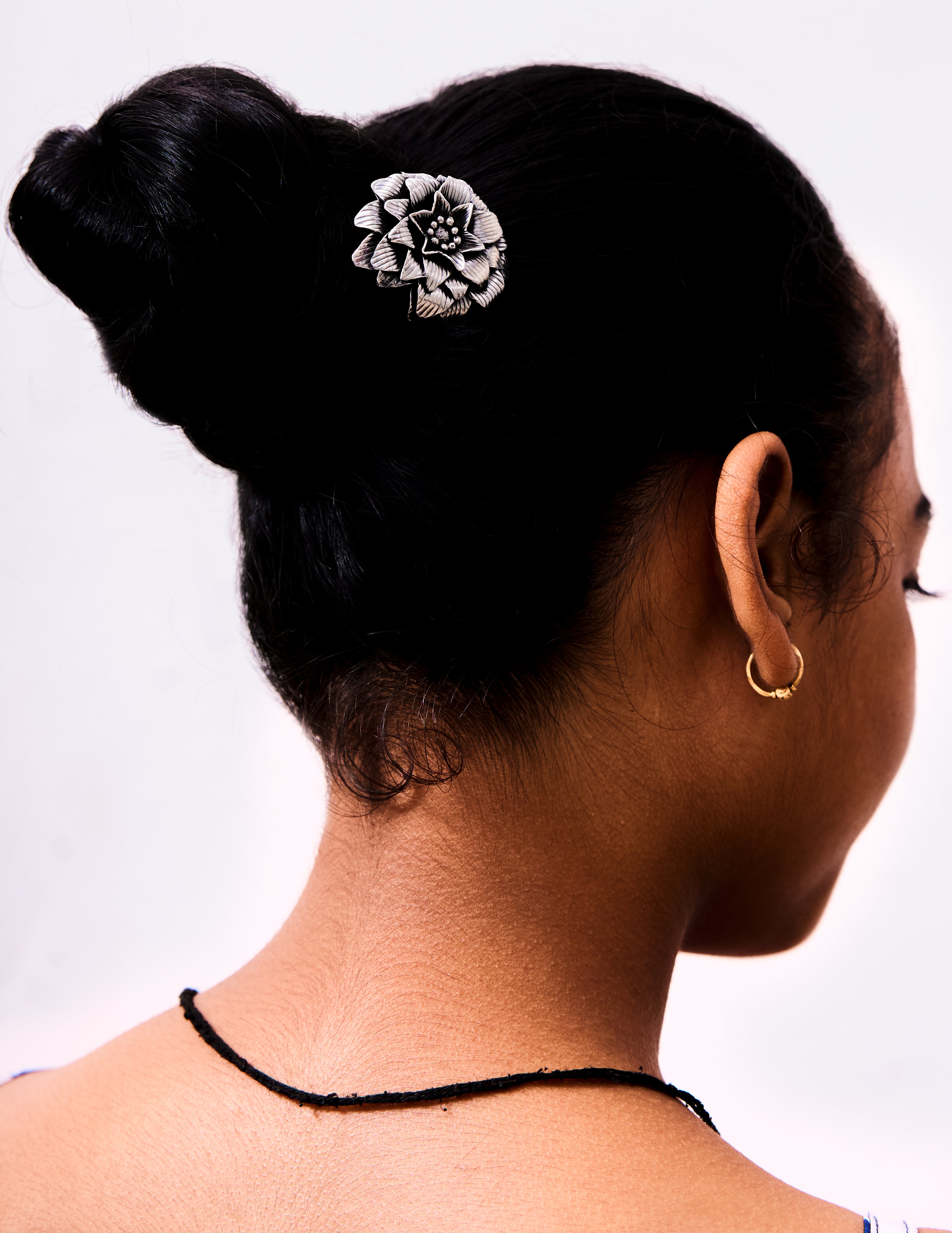 Buy Gold Metalic Hair Bun Cover With Bun Stick Pin for Women Online at  Silvermerc | SBHA9MR_626 – Silvermerc Designs