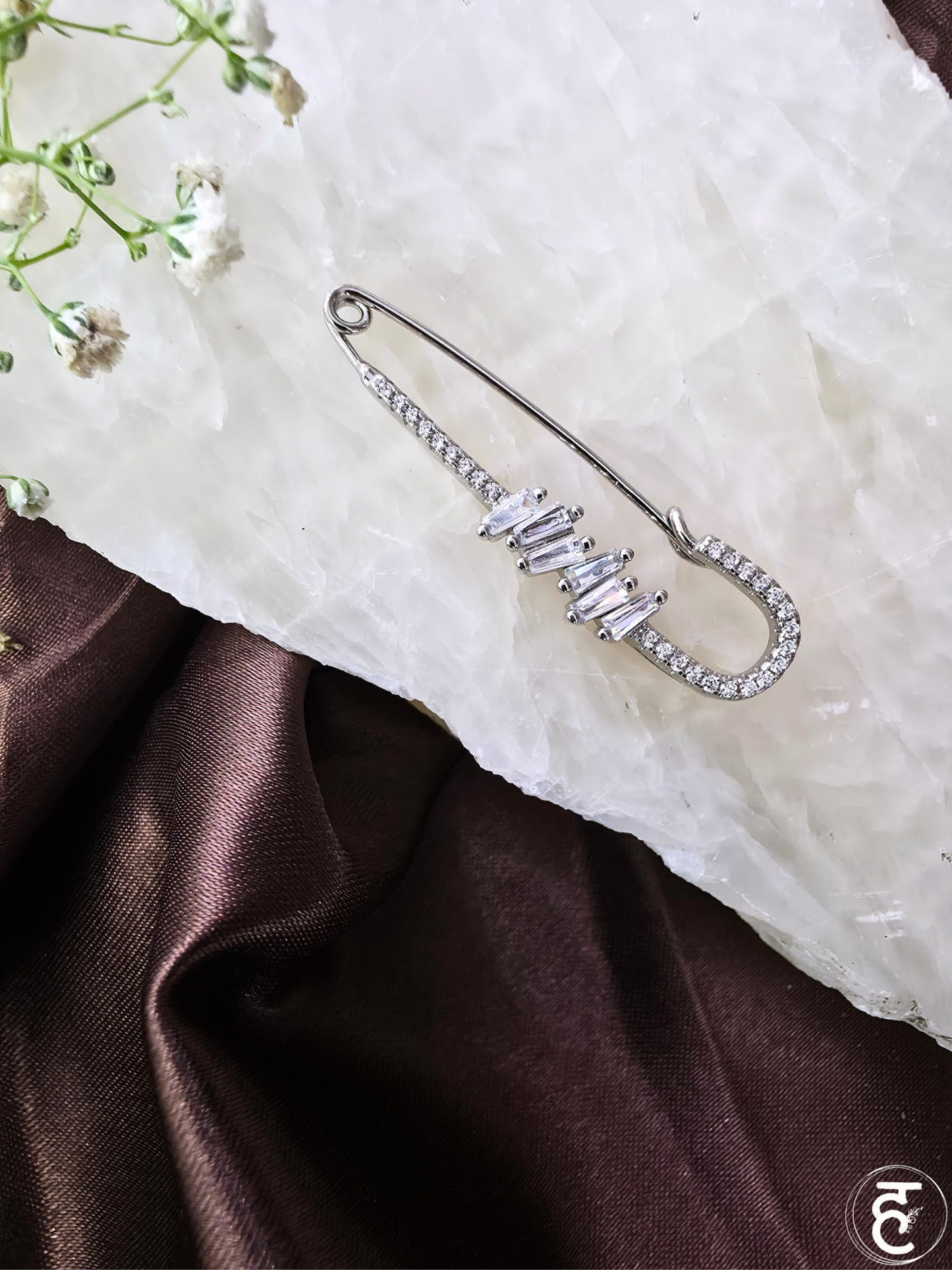 Celeste Saree Pin