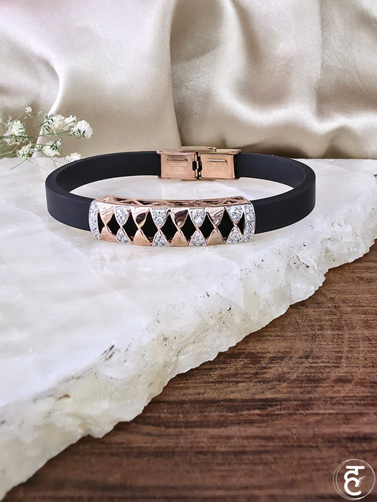 Harlequin Crest Bracelet