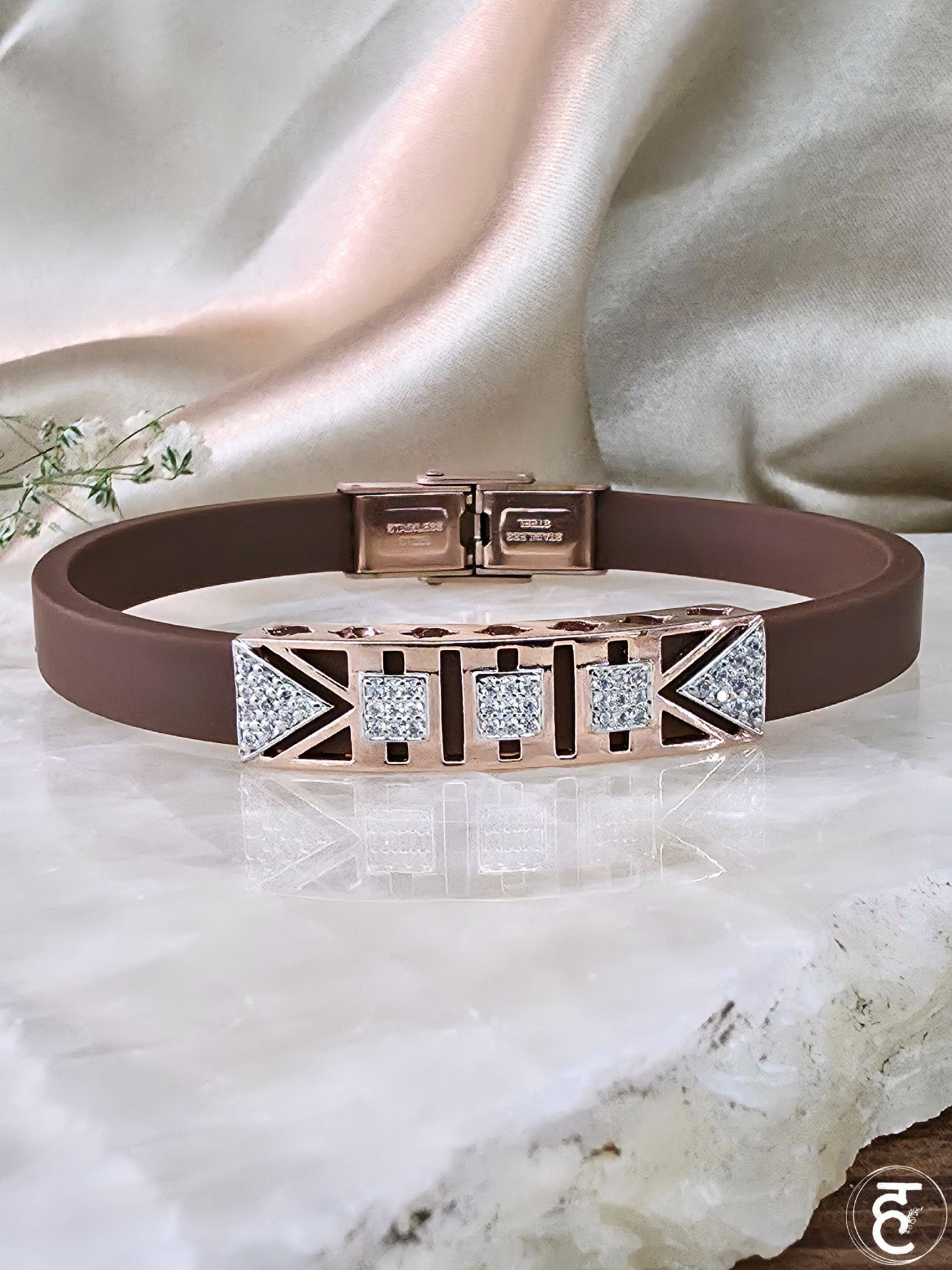 Regal Axis Bracelet