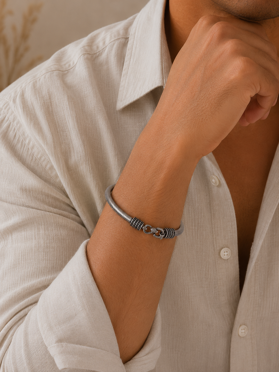 SleekScale Oxidised Silver Bracelet