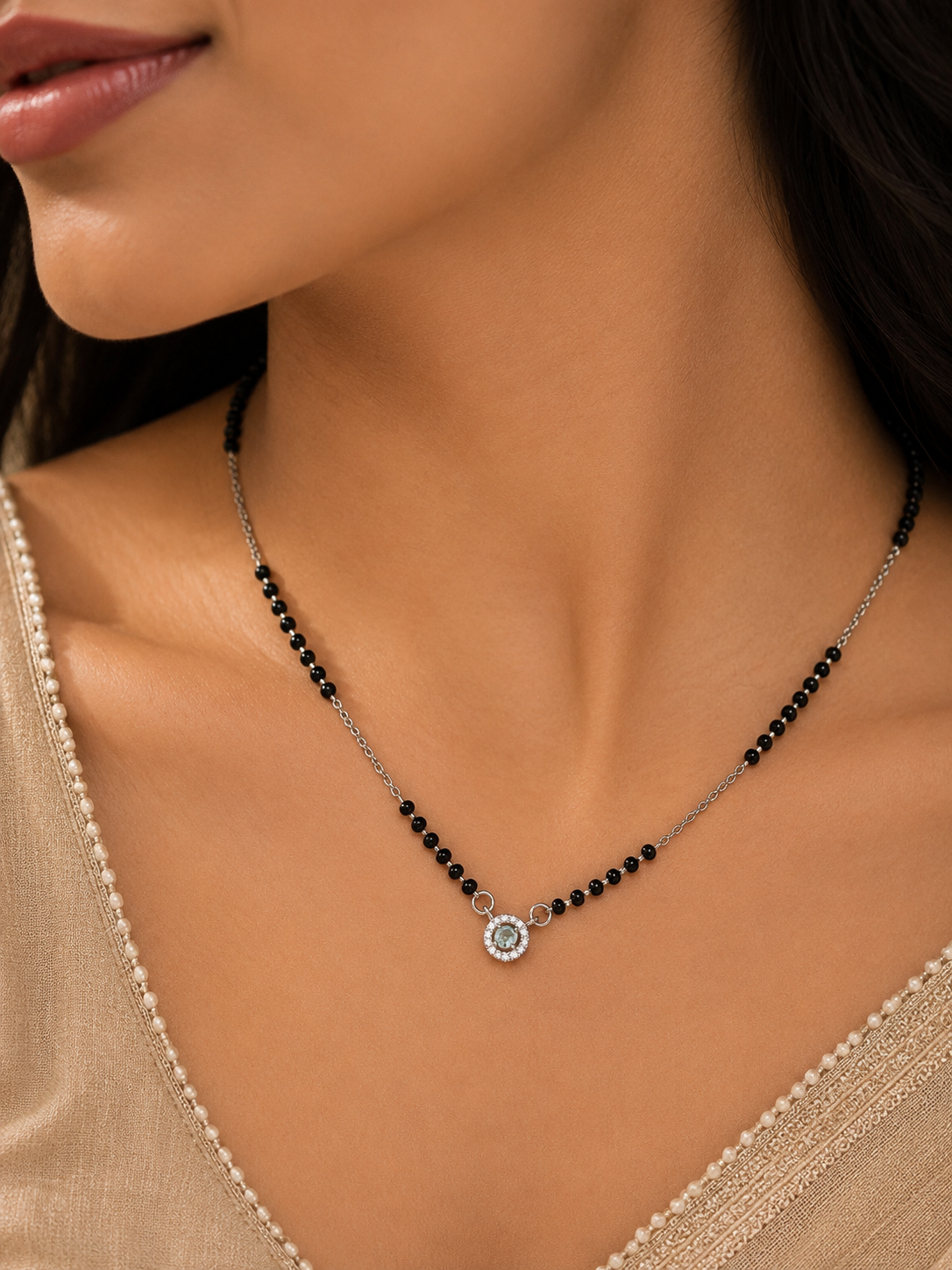 Emerald Halo Diamond Mangalsutra