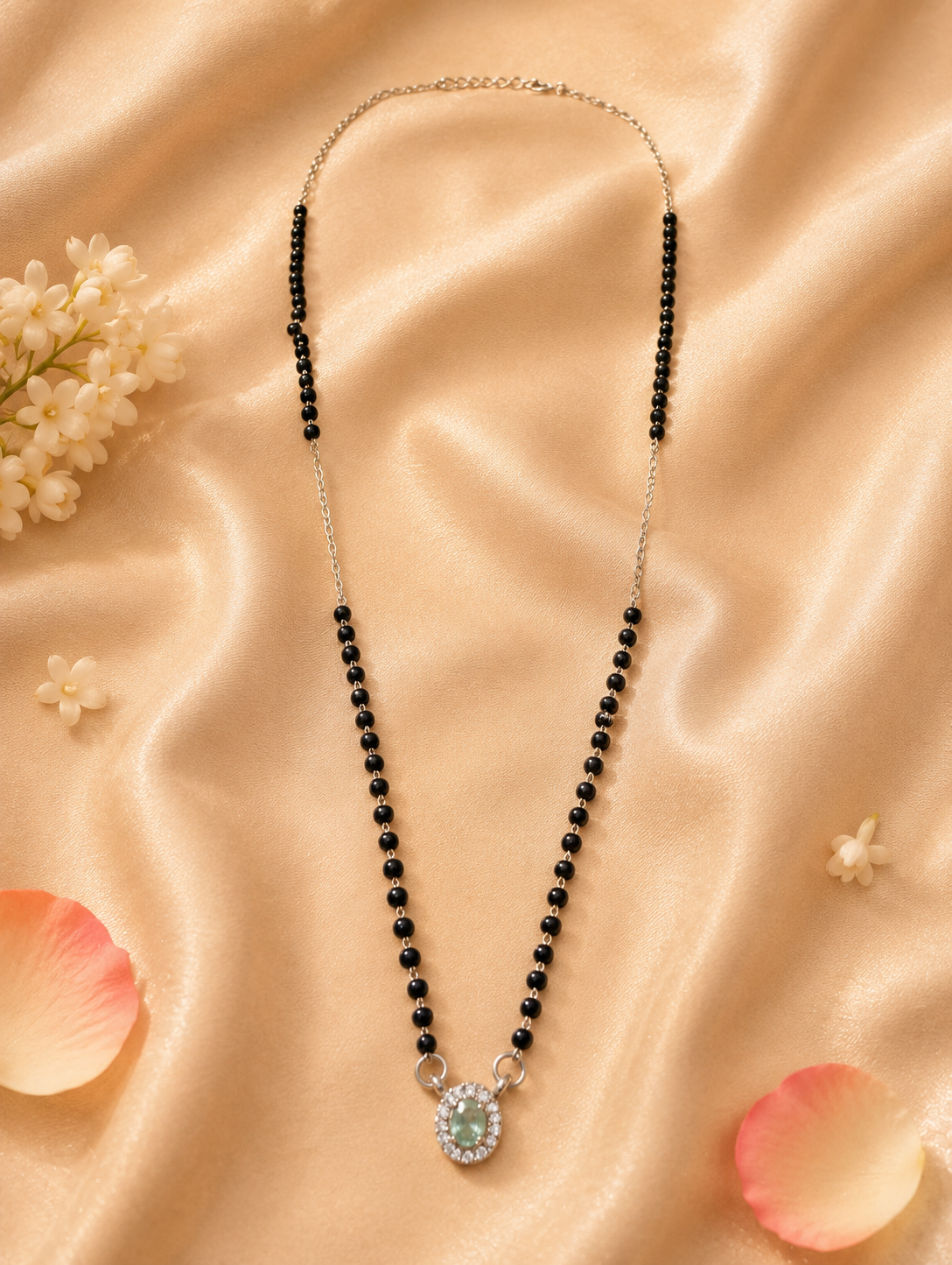 Emerald Halo Diamond Mangalsutra