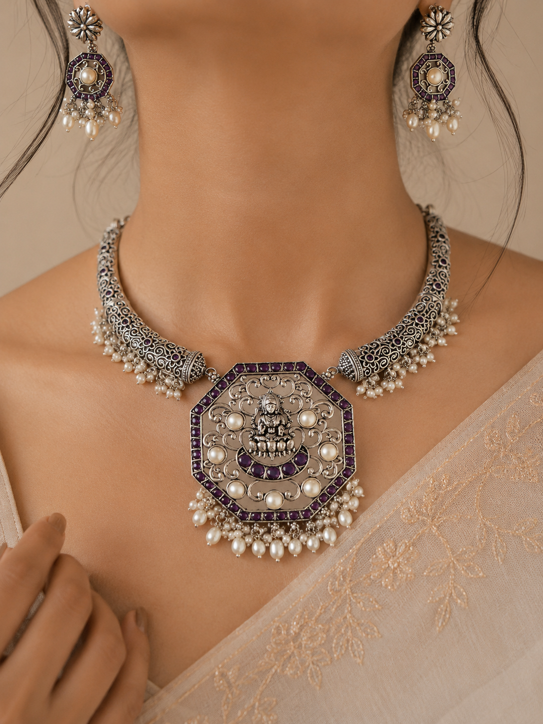 Gulabika Necklace Set
