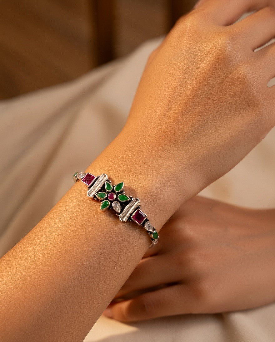 Rangpushpa Kundan Floral Bracelet